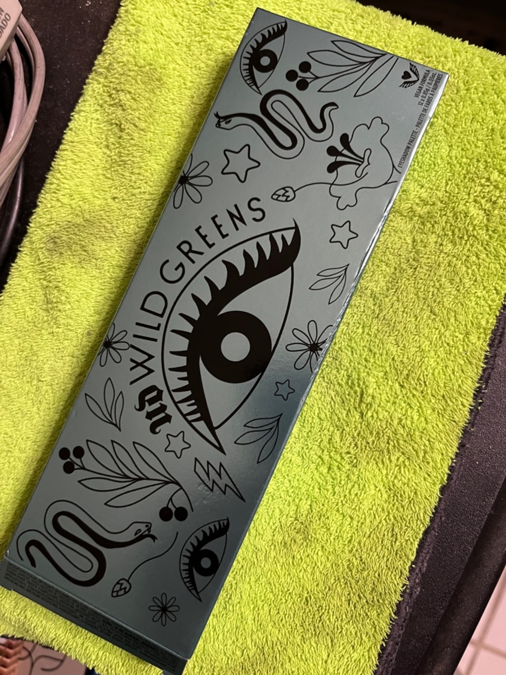 Urban Decay Wild Greens Eyeshadow Palette - Lime Green, Black, Silver